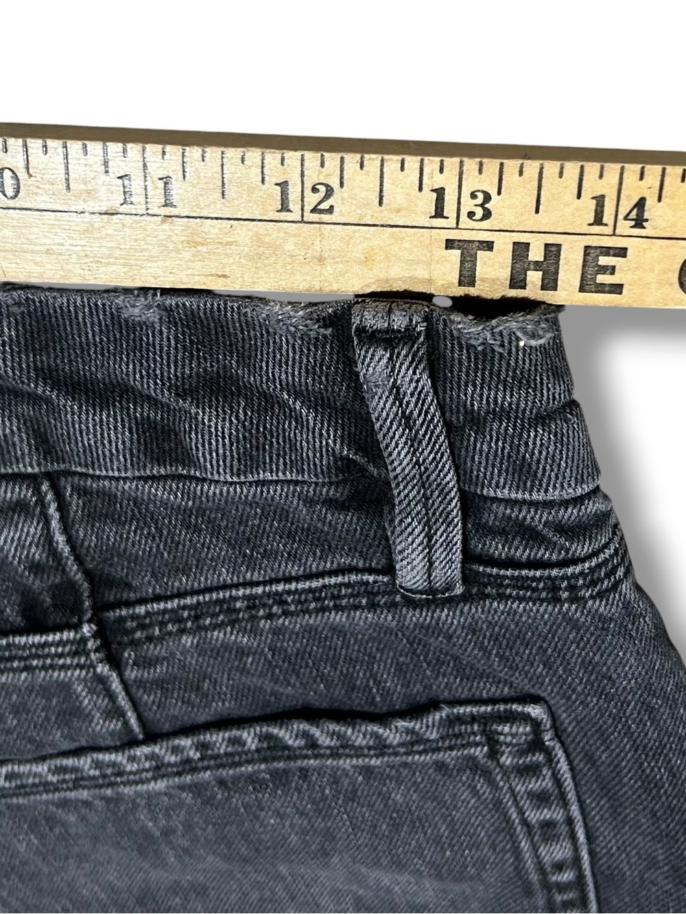 Good American Good 90's Baggy Straight Leg Jeans - Picture 7 of 8
